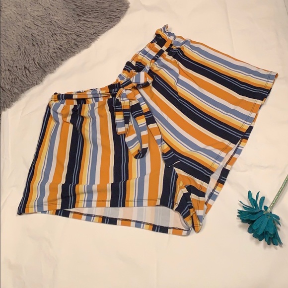 striped shorts - Picture 1 of 1